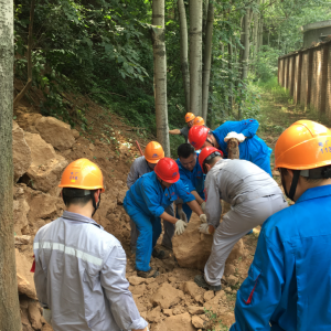 UһhhΣr@ --l(f)늲hTɲˮԴˮȫ[