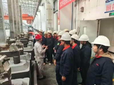 Уf(xi)ͬӢ a(chn)ںVƪ˾ӭίB(yng)WT_չ`̌W